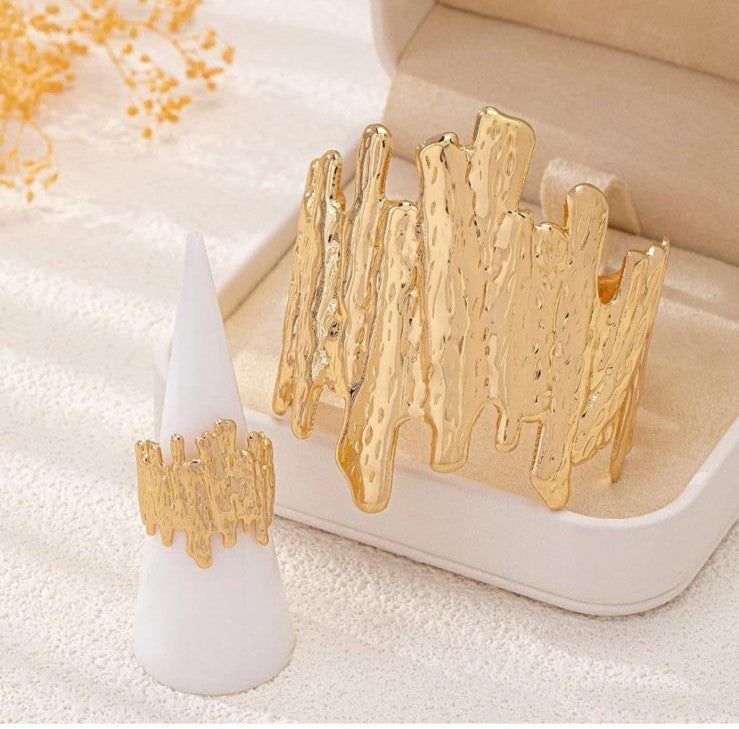 ✨ Gold Textured Statement Bracelet & Ring Set