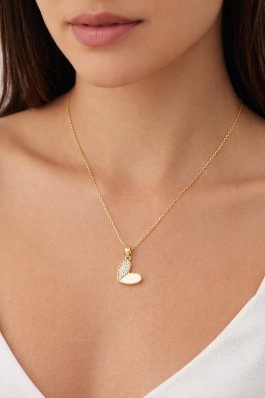 Elegant Heart Pendant Necklace – Gold Finish