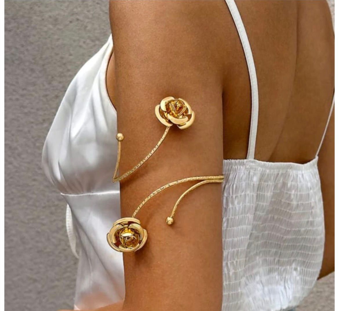 Elegant Rose Gold-Plated Arm Cuff Bracelet for Women – Adjustable Floral Upper Arm Jewelry